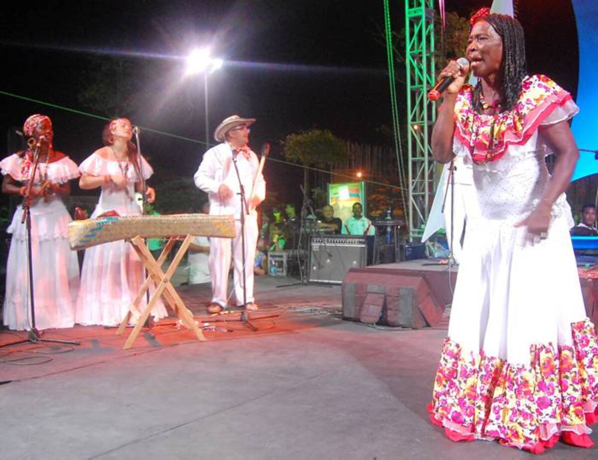 Ceferina Banquez en uno de sus famosos conciertos. FOTO CORTESIA