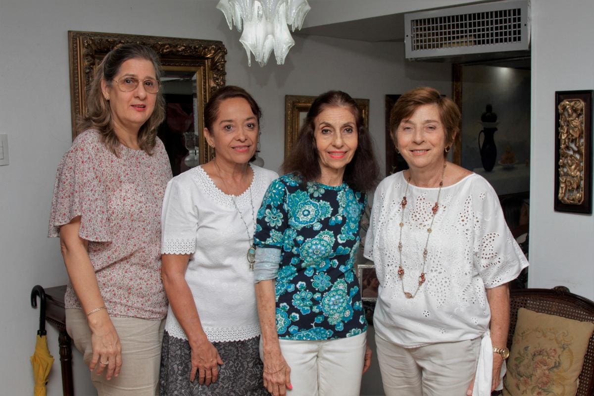 Ana María Lequerica, Fina Martínez, Tania Spath y Elizabeth Reina.