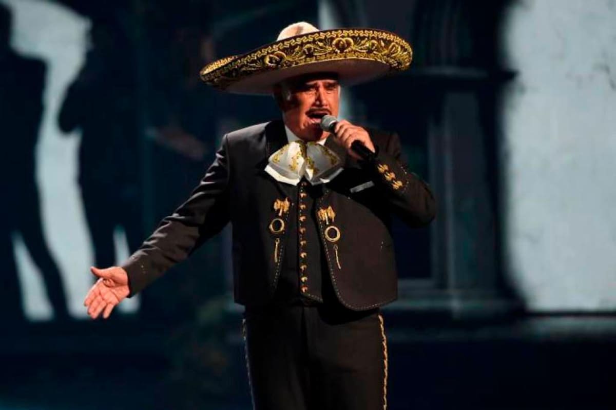 Vicente Fernández y los ‘oscuros’ secretos de su biografía no autorizada