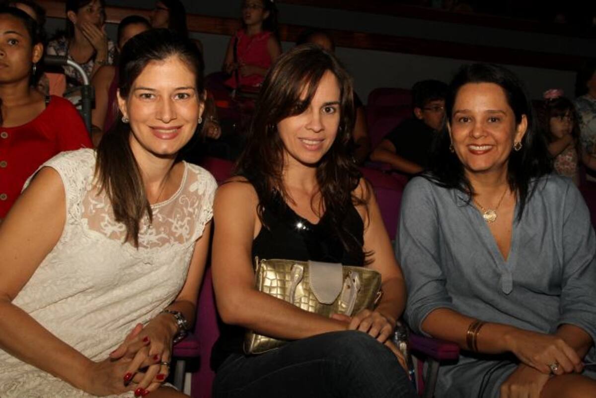 Paola Álvarez, Elisa Bardi y Clara Inés Vergara.