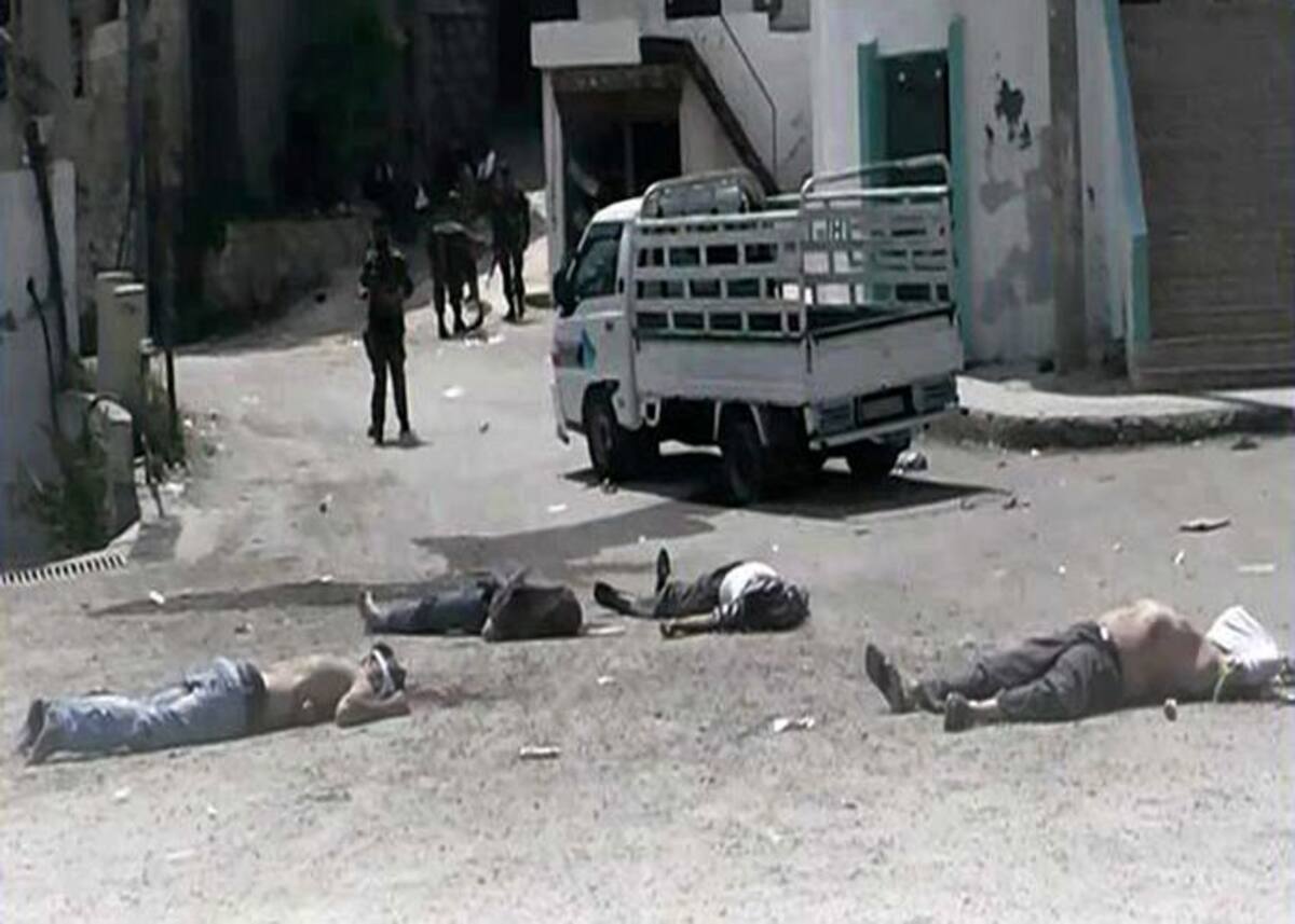 En el ataque resultaron al menos 62 personas muertas, de los cuales, 14 eran niños. AP