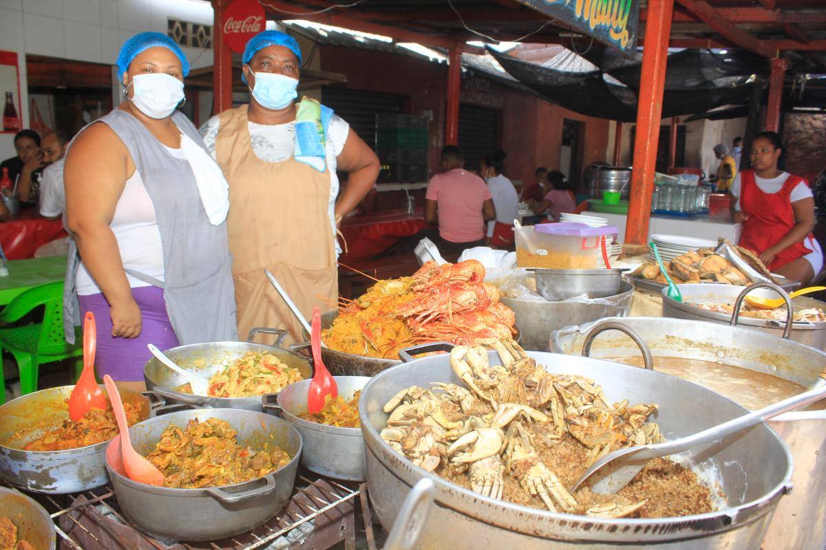 Rosa Pautt y el sabor de “nacer” en el mercado de Bazurto