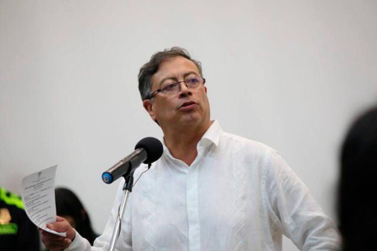Petro pide movilizarse para apoyar las reformas sociales