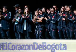 Orgullo colombiano: ¡Cálido y emotivo homenaje a las ‘Superpoderosas’!