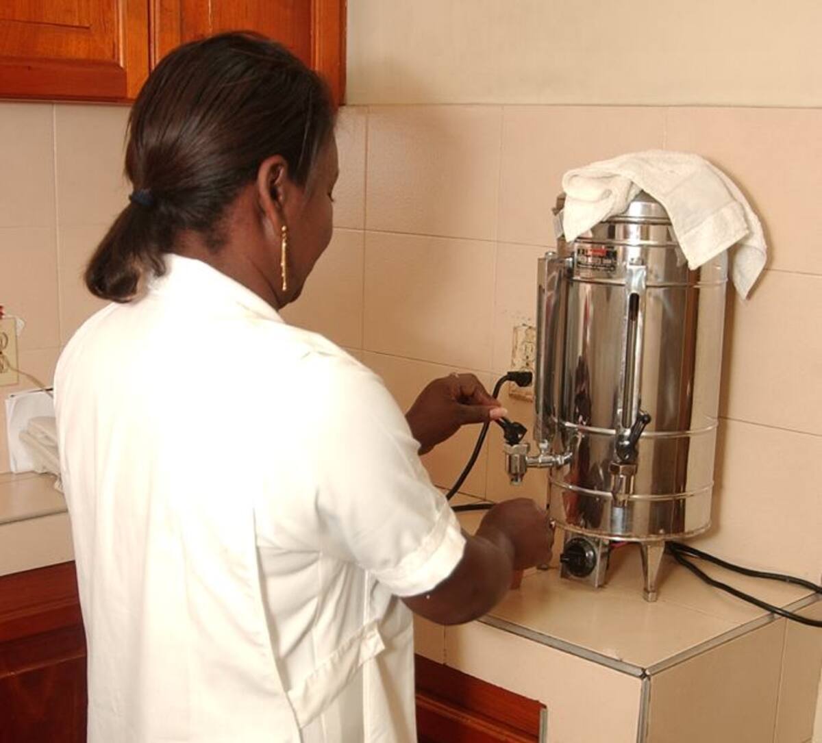 Empleada domestica. Ilustración - El UNIVERSAL