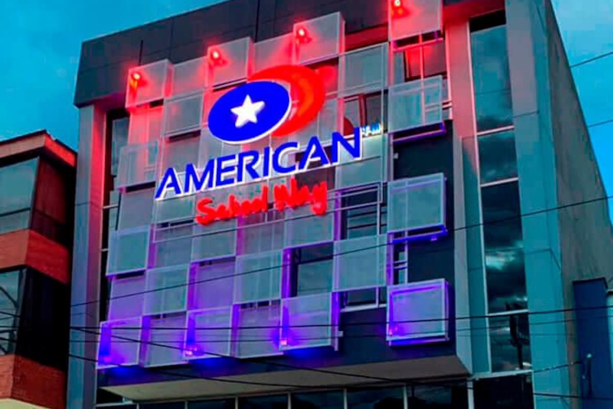 Multan a American School Way por publicidad engañosa