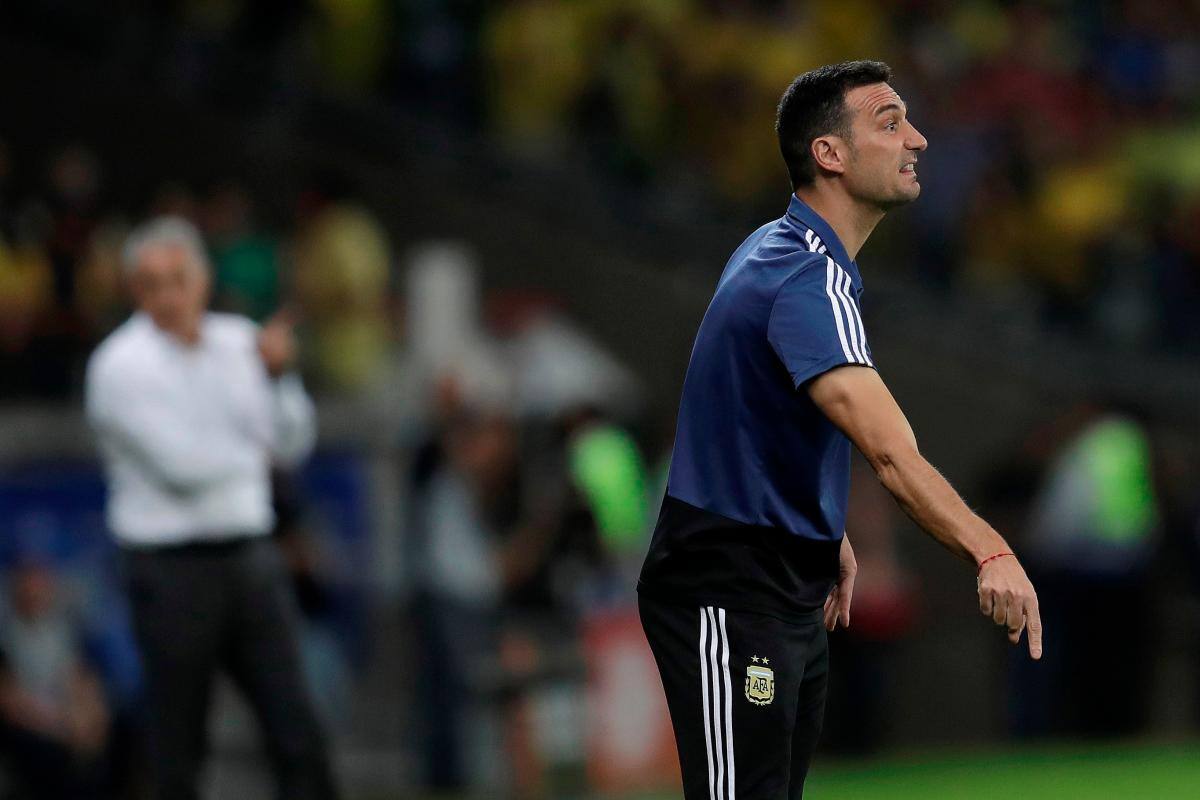 Scaloni ultima detalles y analiza cómo suplir las cinco bajas de Argentina