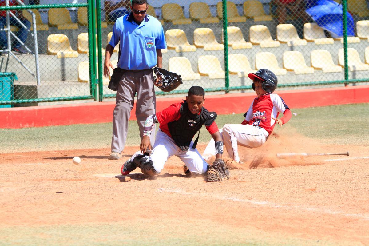 Bravitos de Lemaitre gana y empata la serie 1-1 a Jackies