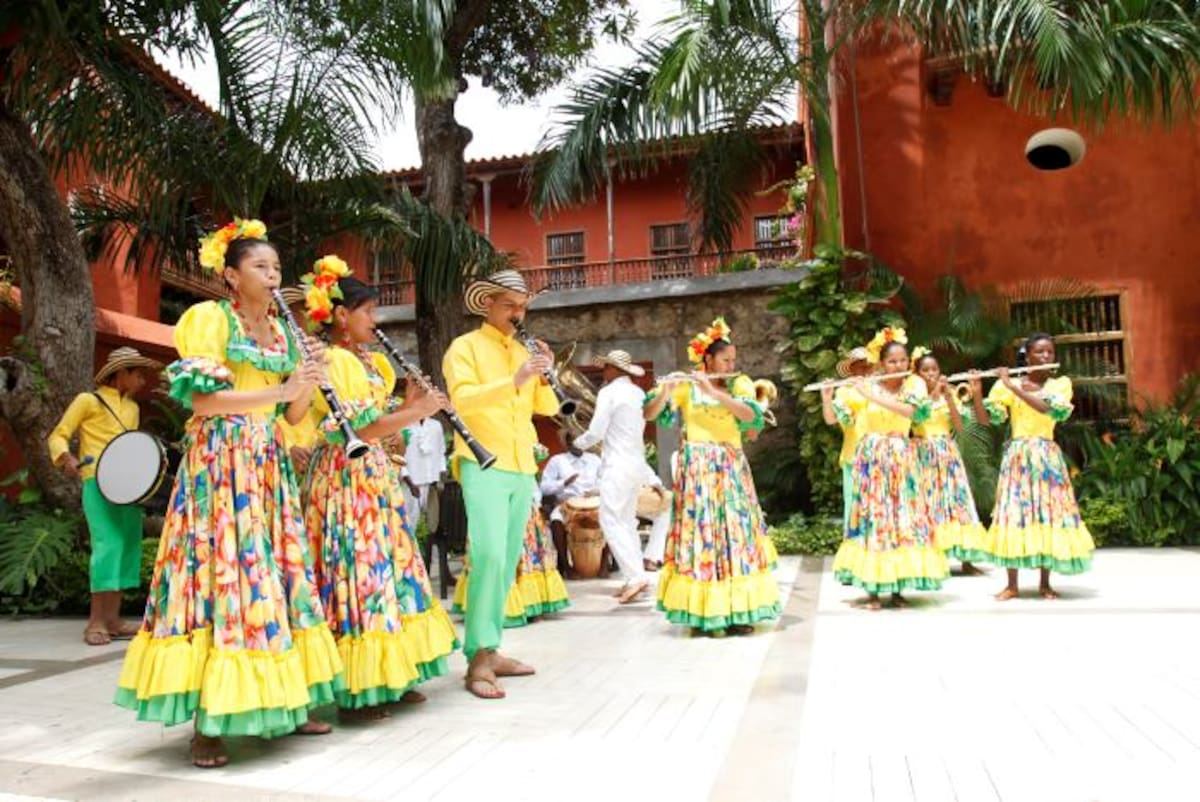 Los jóvenes músicos realizaron una presentación de despedida ayer, en la Casa del Marqués de Valdehoyos, en el Centro Histórico, antes de viajar a Estados Unidos.