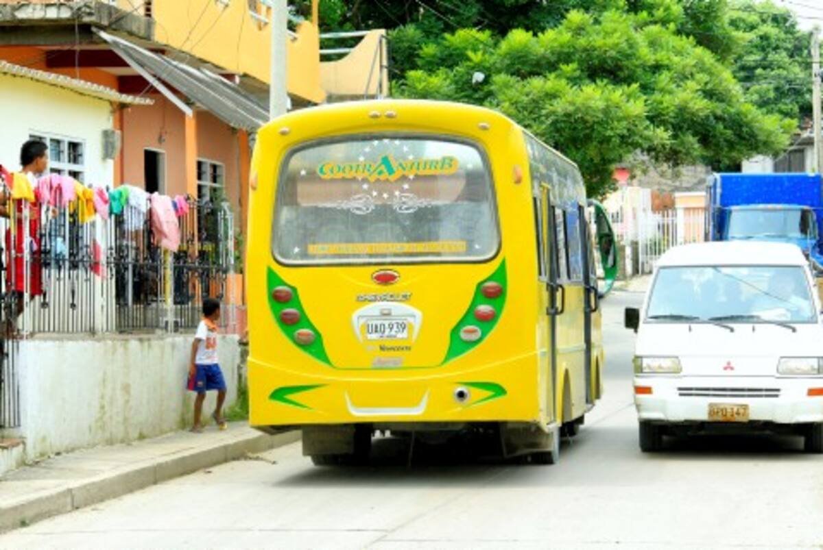 La comunidad pide a las busetas que moderen su velo-cidad.