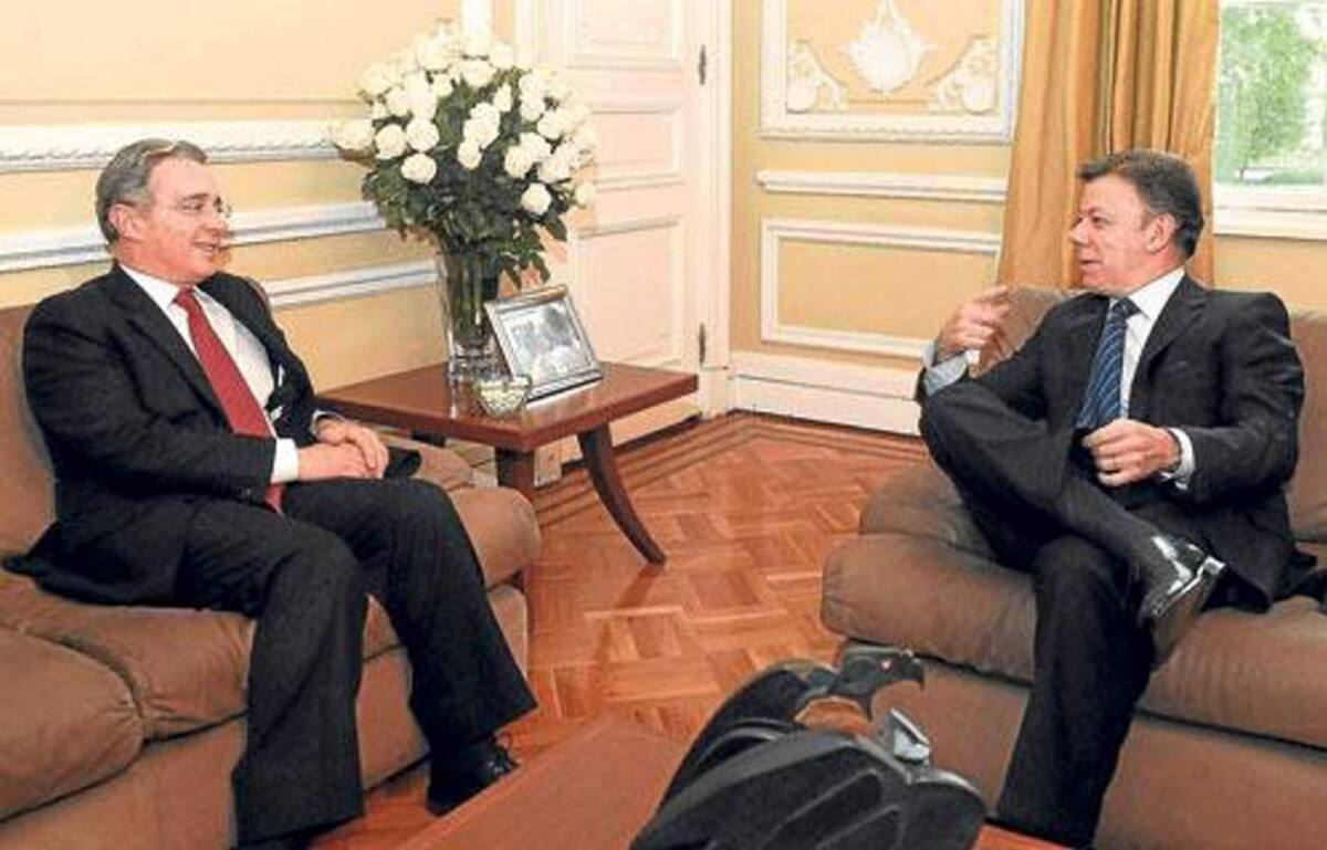 Álvaro Uribe Vélez y Juan Manuel Santos. COLPRENSA