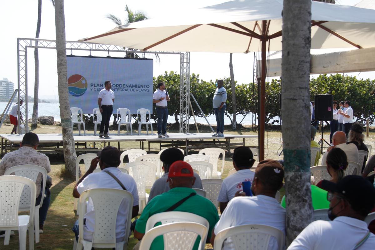 Socializan plan de ordenamiento de playas de Cartagena