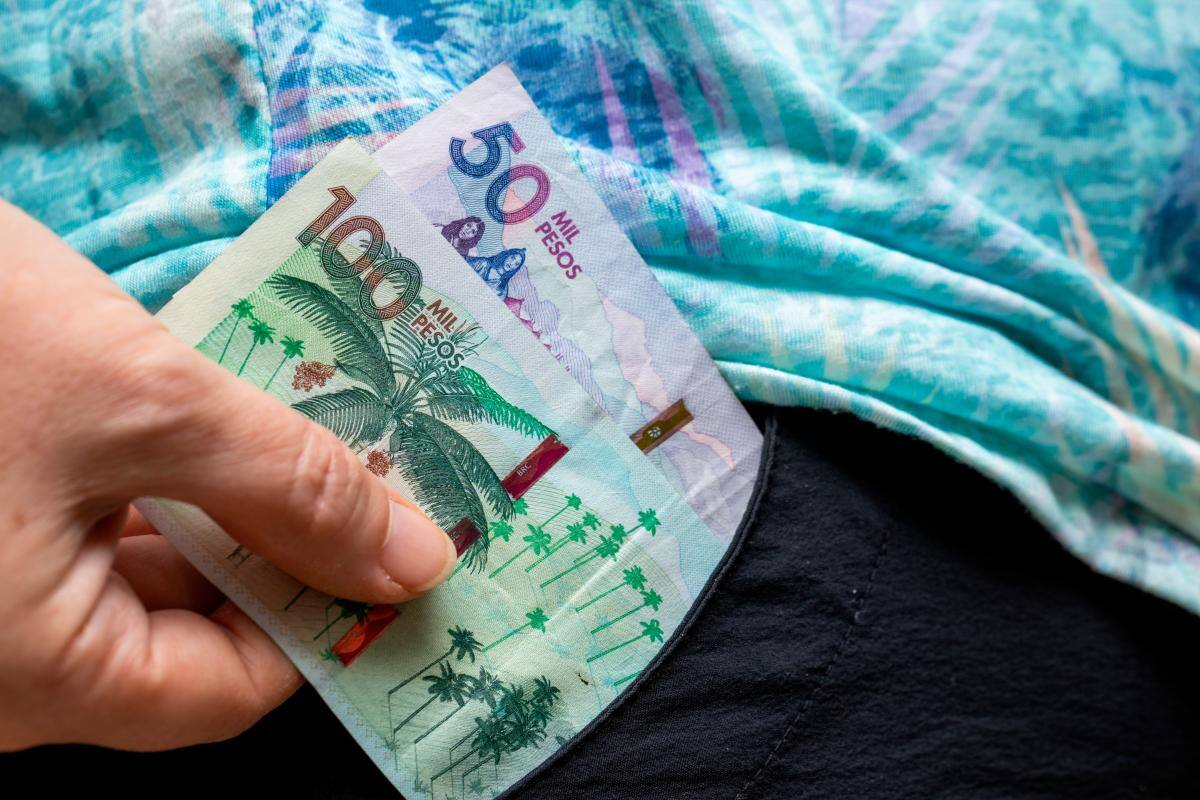 La verdad tras cadena de WhatsApp que alerta sobre billetes de $100 mil falsos