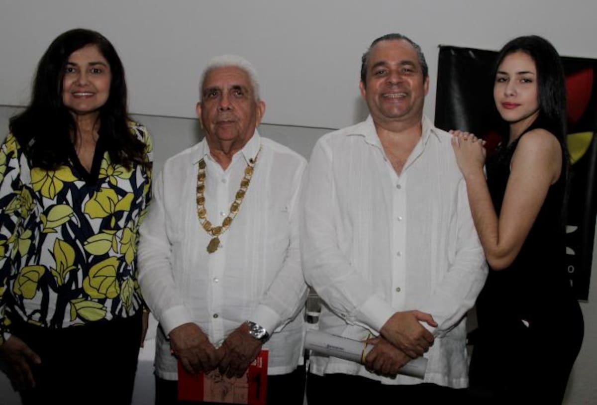 Edma de Urbina, Darío Morón, Hernán Urbina y Raiza Urbina. MARUJA PARRA