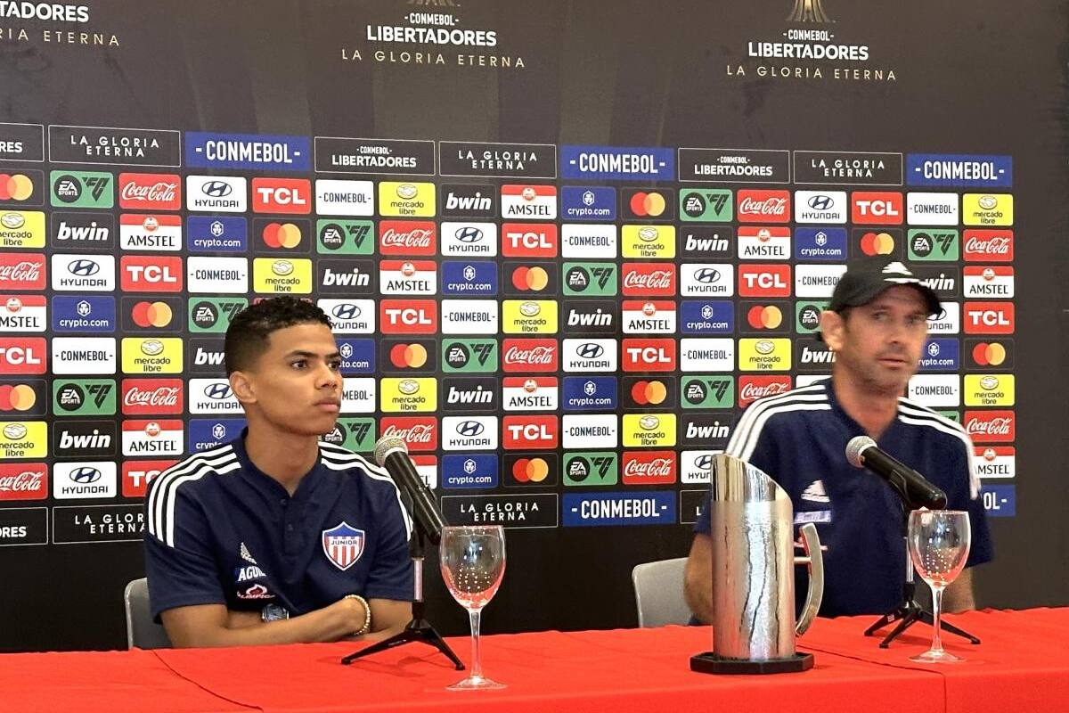 “Queremos seguir manteniéndonos fuertes en Copa Libertadores”: Arturo Reyes.