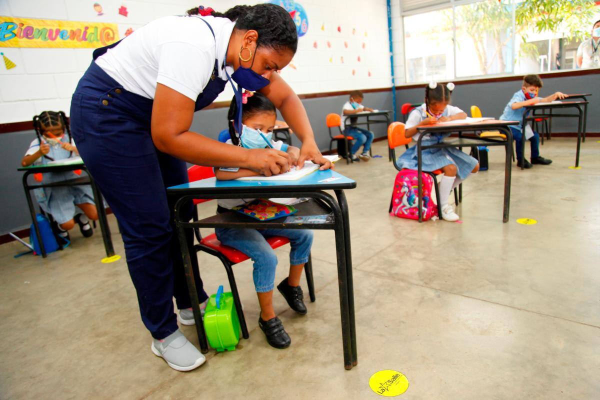 Las claves del primer colegio público que retornó a la presencialidad