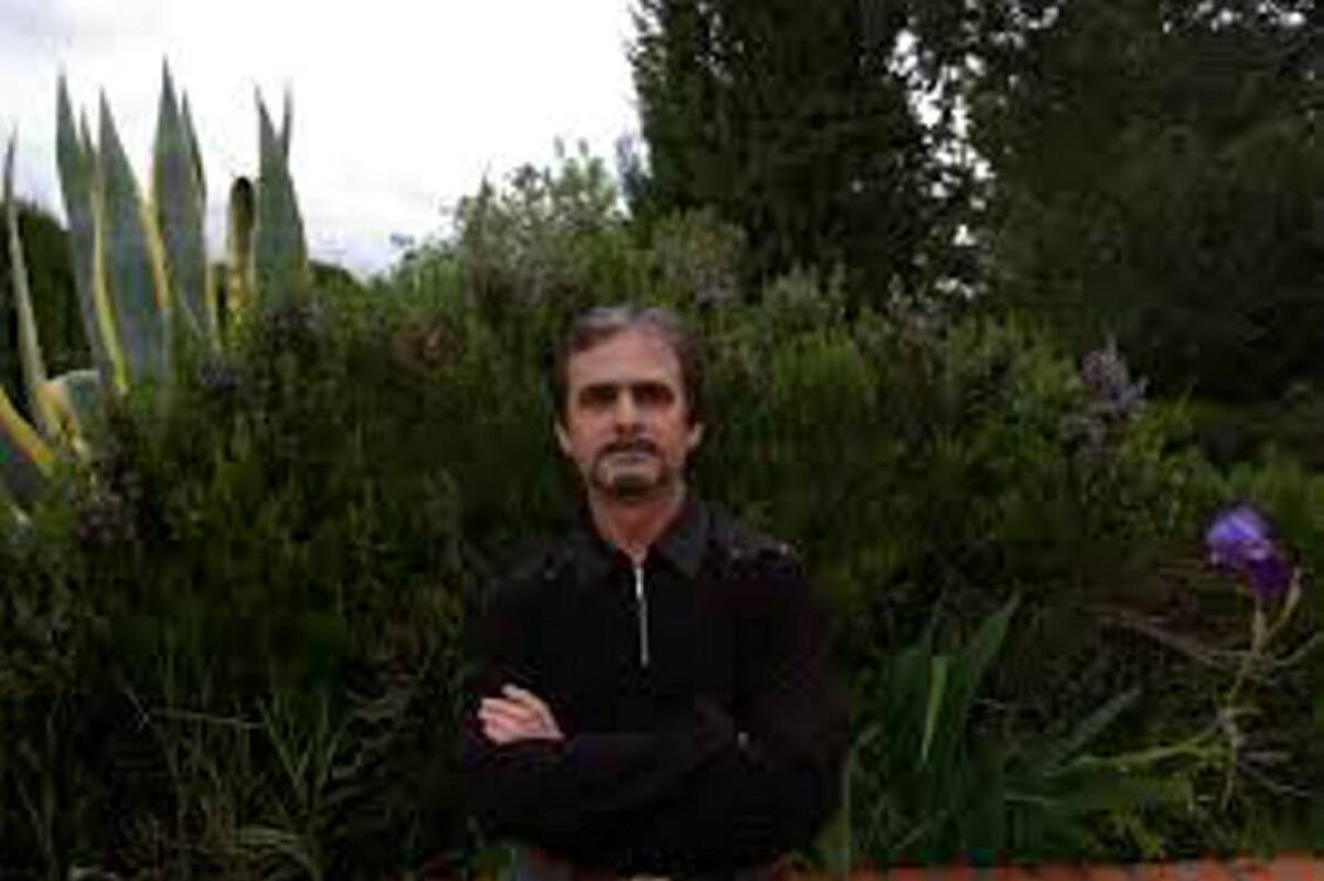 El escritor español Emilio Ballesteros. Cortesía