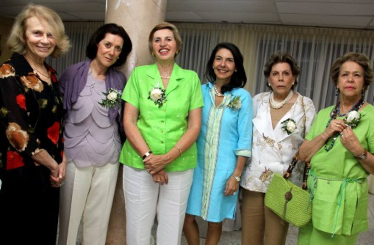 Paulina de Umaña, María Angela Figueroa, Lucía de Osorio, Martha Ripoll, María Consuelo de Aquilera e Inés Ucrós.