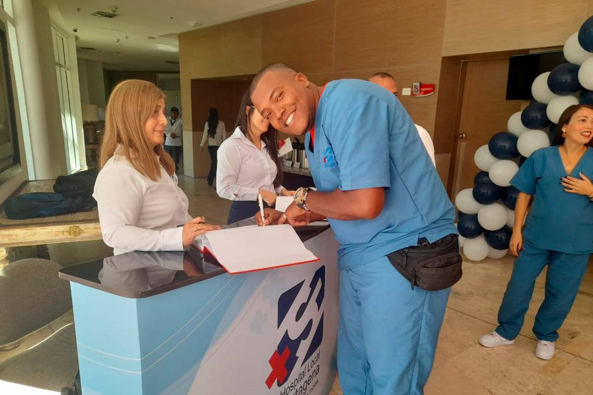 Formalizan a 174 empleados de la ESE Hospital Local; Dau celebra