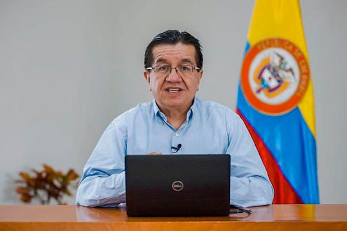 Oposición pide con derecho de petición contratos de vacuna contra COVID-19