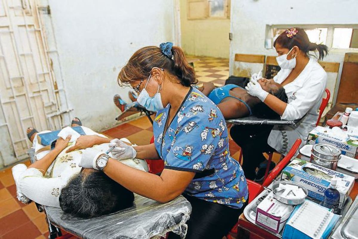 Se prestaron servicios de salud oral, psicología, vacunación, toma de presión, recreación y charlas de prevención de matoneo y acoso sexual. AROLDO MESTRE /EL UNIVERSAL