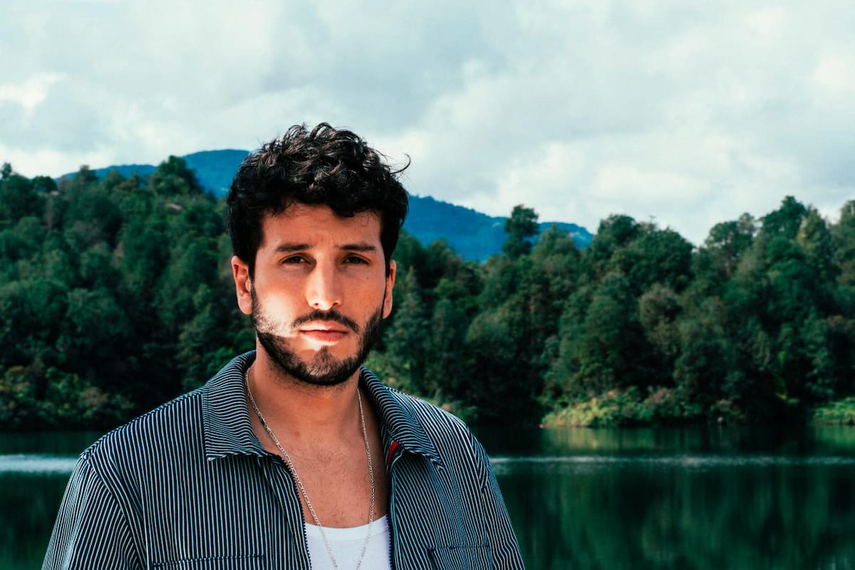Sebastián Yatra celebra un año multiplatino con ‘Dharma+’