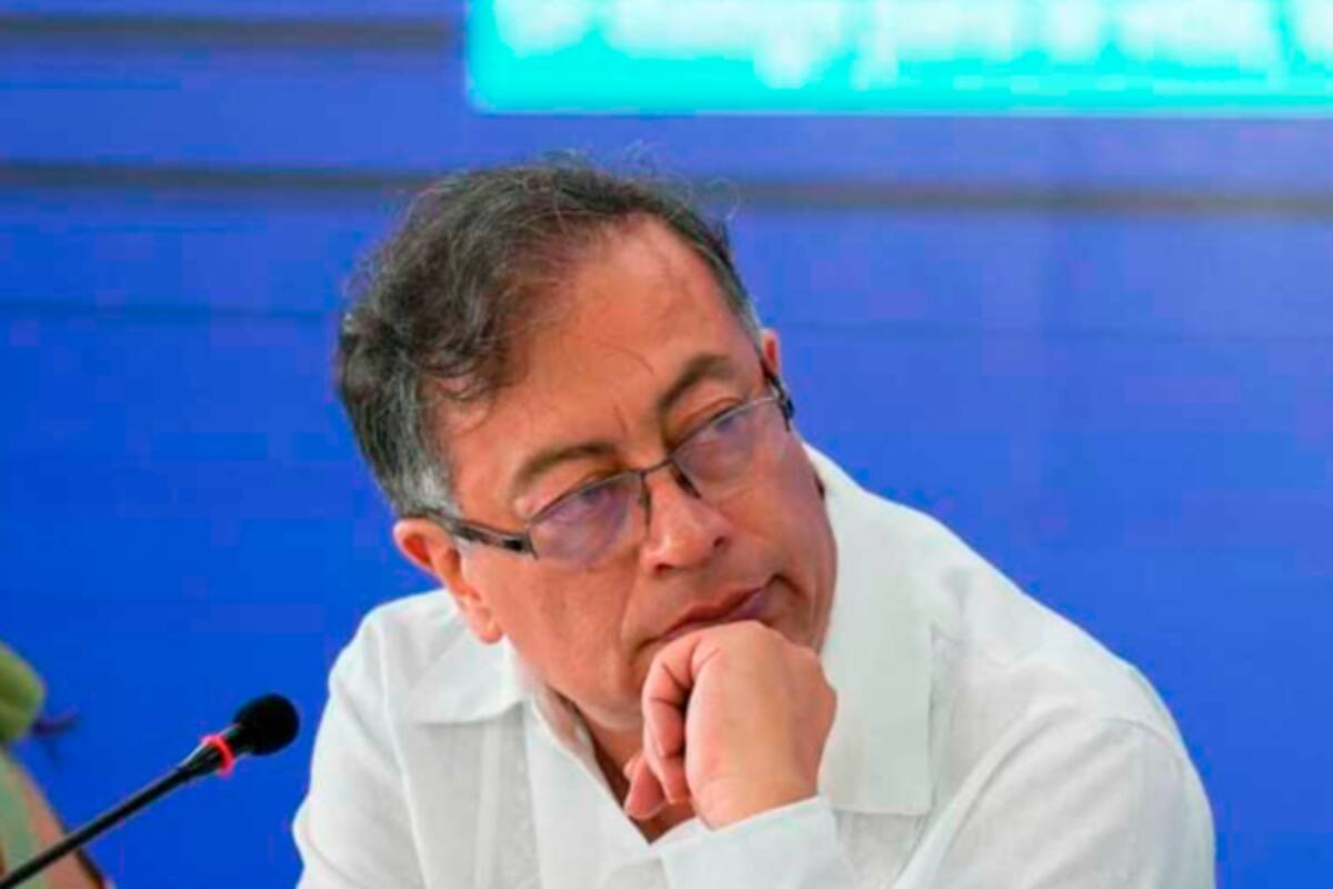 The Economist señaló que la iniciativa de “paz total de Petro” parece inestable