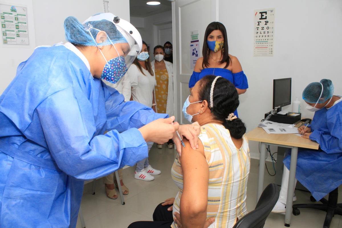 “Estamos avanzando”: mineducación sobre vacunación de docentes en Cartagena
