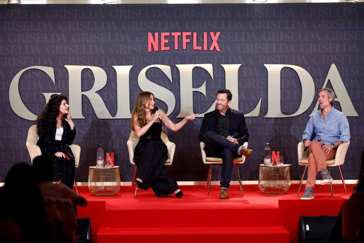 “Tuve que fumar a los 50”: Sofía Vergara habló de su papel en ‘Griselda’
