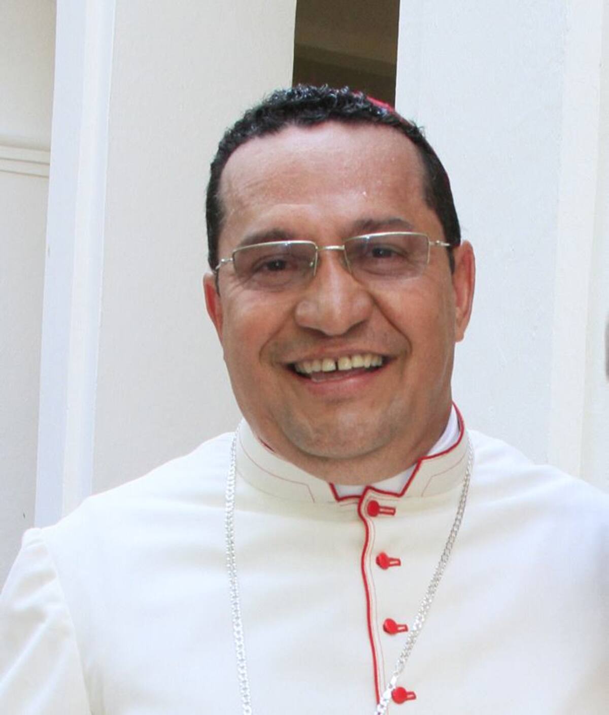 Ariel Lascarro, Obispo de Magangué. archivo