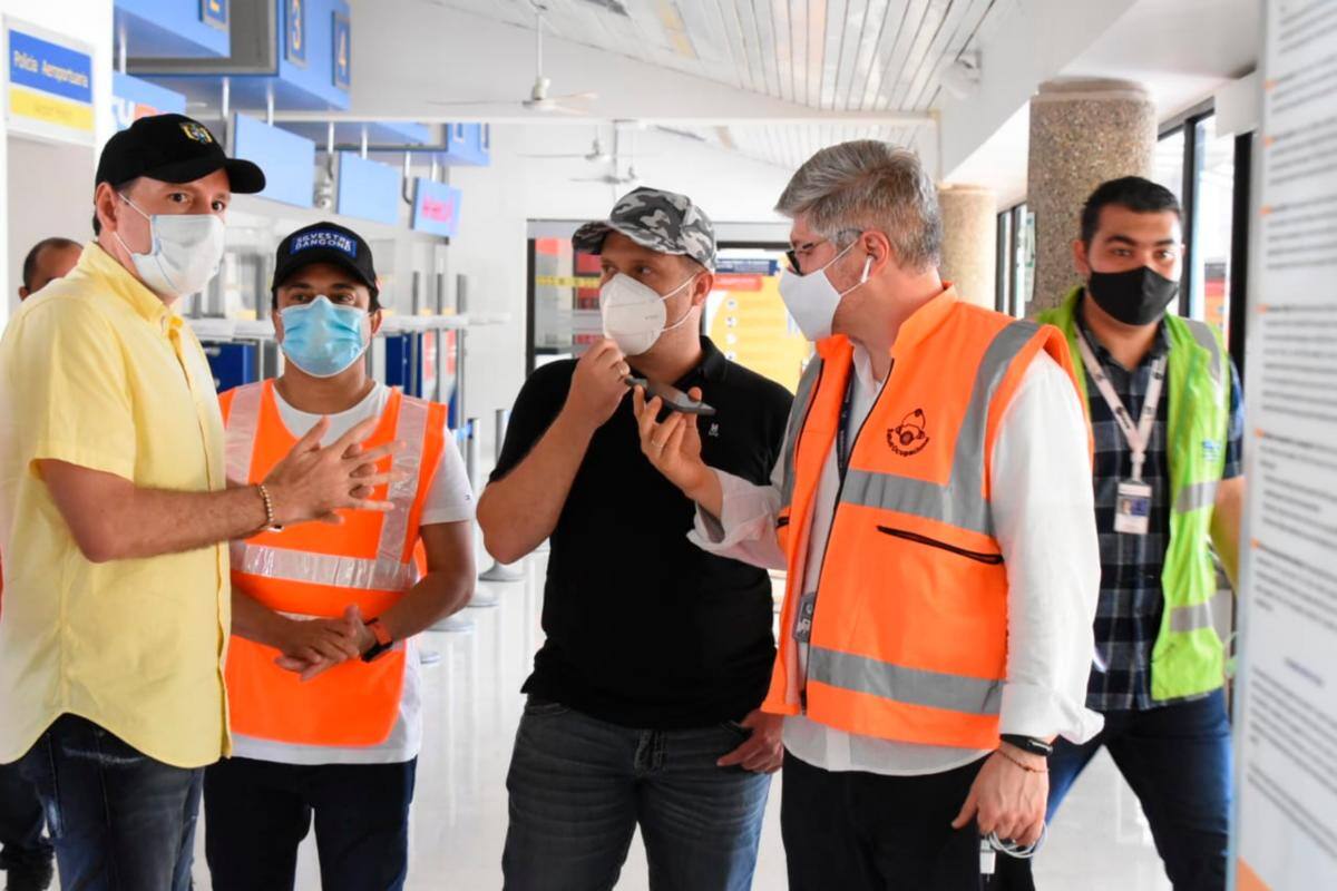 Areonáutica Civil inspecciona aeropuerto Las Brujas de Corozal