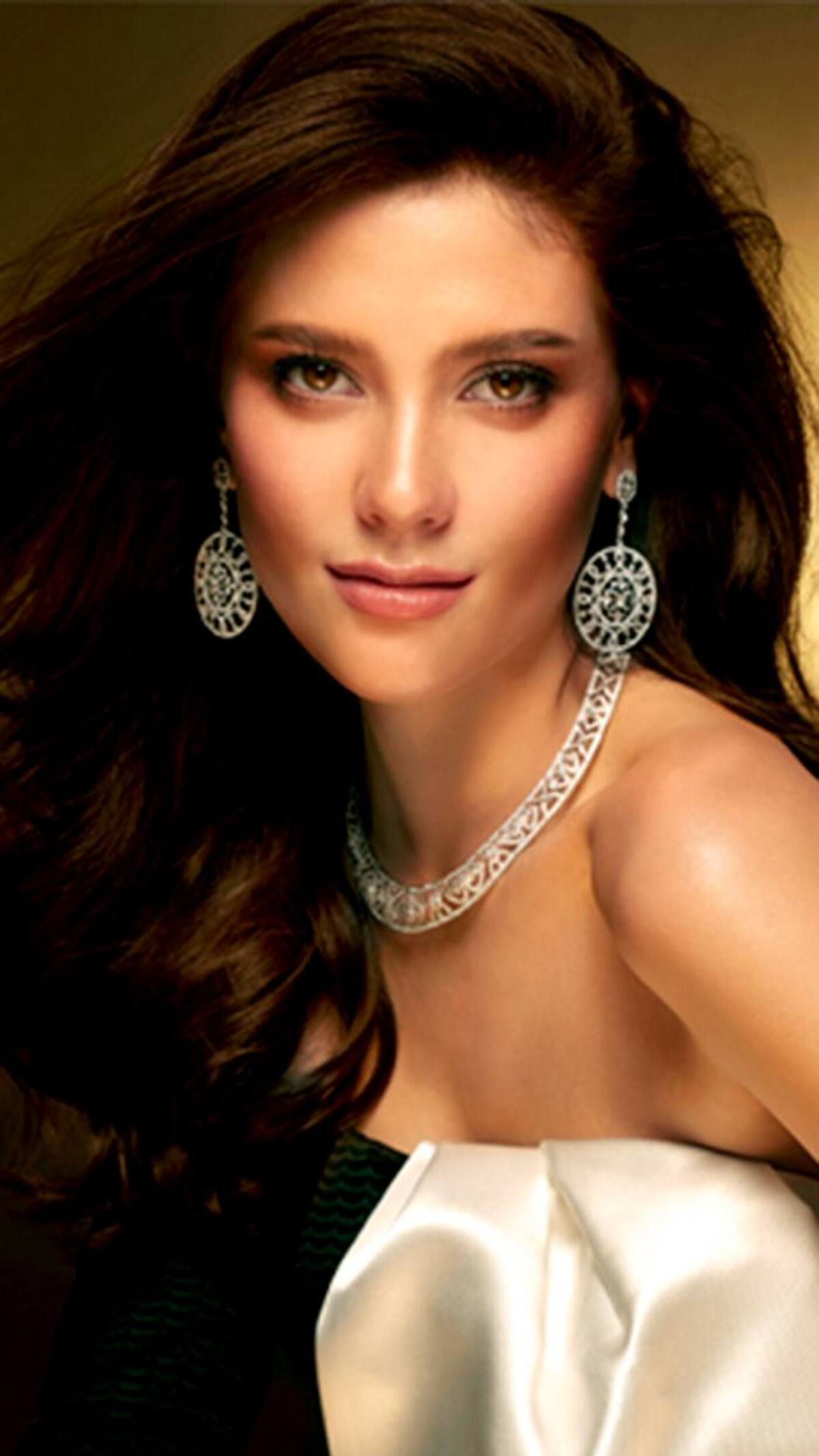 TAILANDIA: MARIA POONLERTLARP