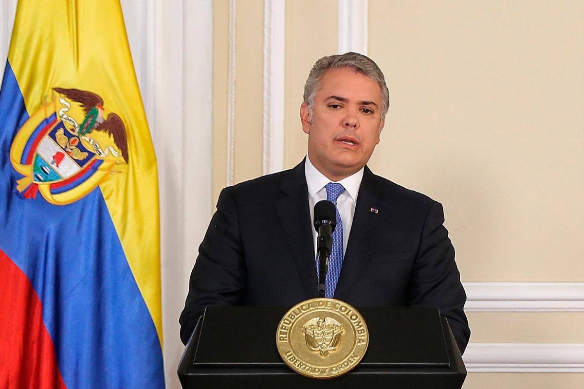 Chuzadas a periodistas: Duque reafirma voluntad de continuar investigación