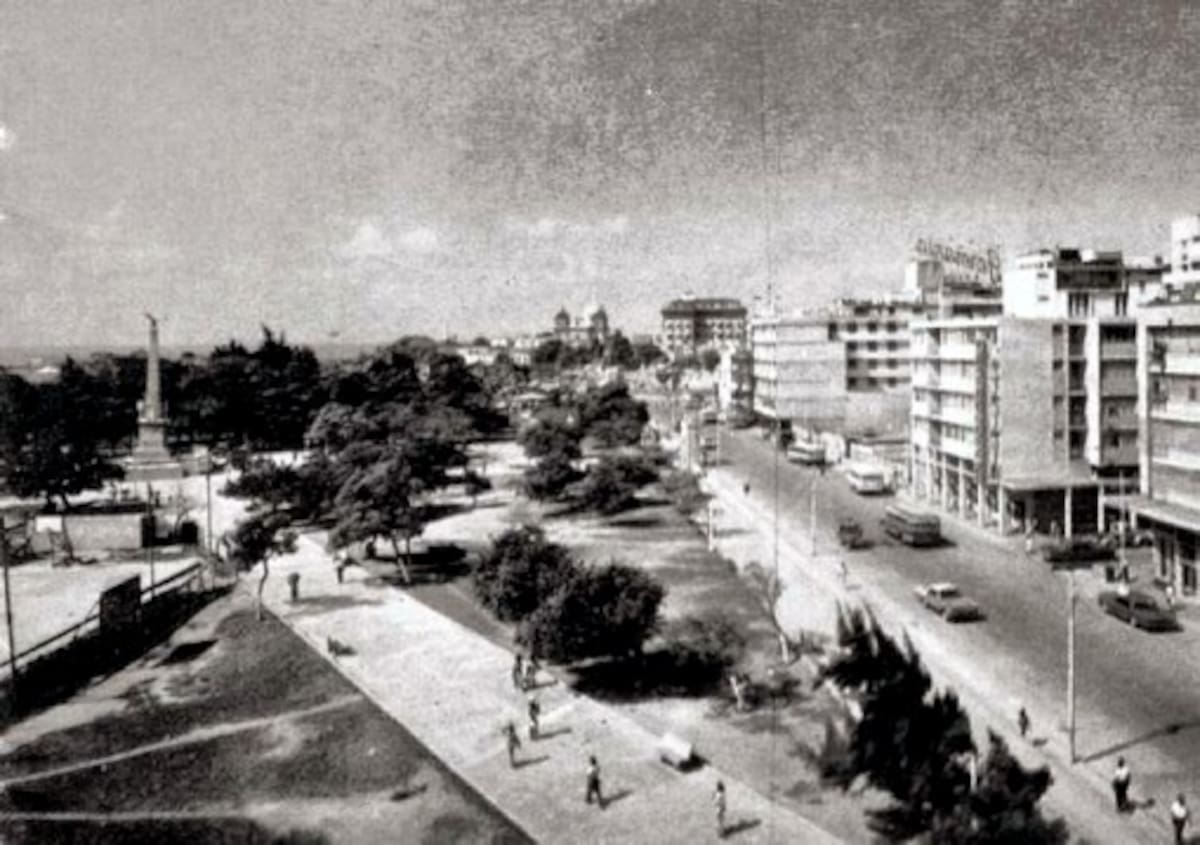 1964: Vía desaparecida por el Patinódromo.