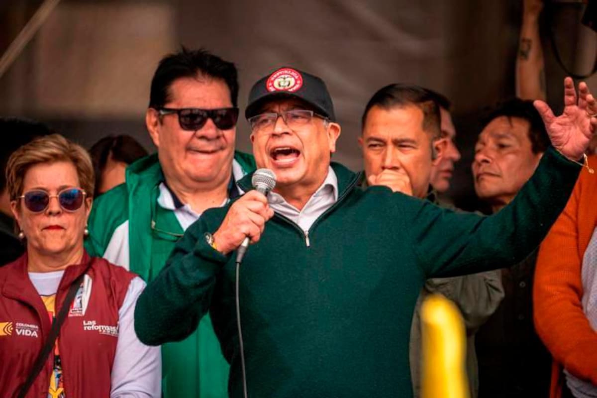 Petro reaccionó a escándalo en Ungrd: “Funcionario que llegue a robar, se va”