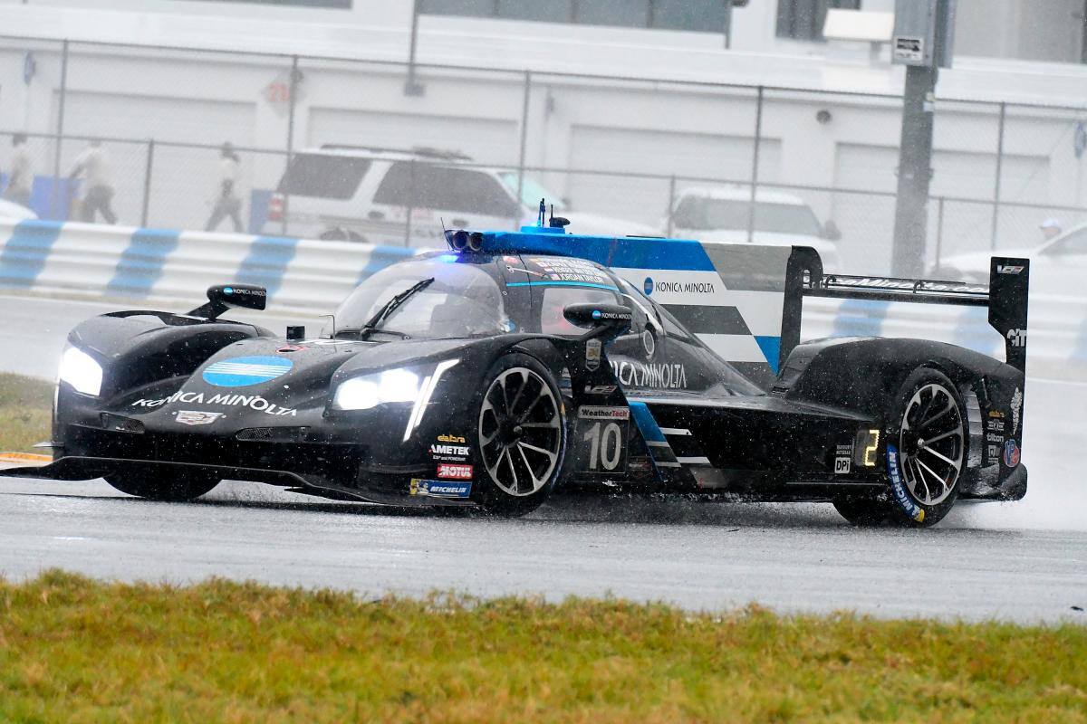 Colombiano Sebastián Saavedra gana su categoría en las 24 Horas de Daytona