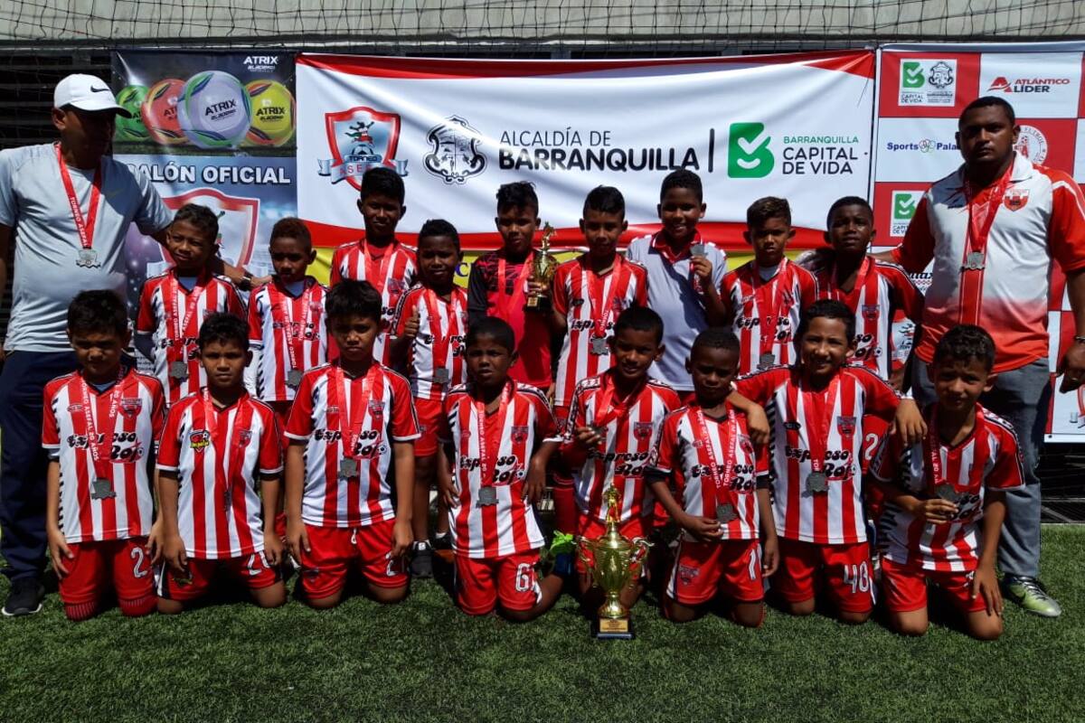 Expreso Rojo, subcampeón del Torneo de Fútbol Asefal