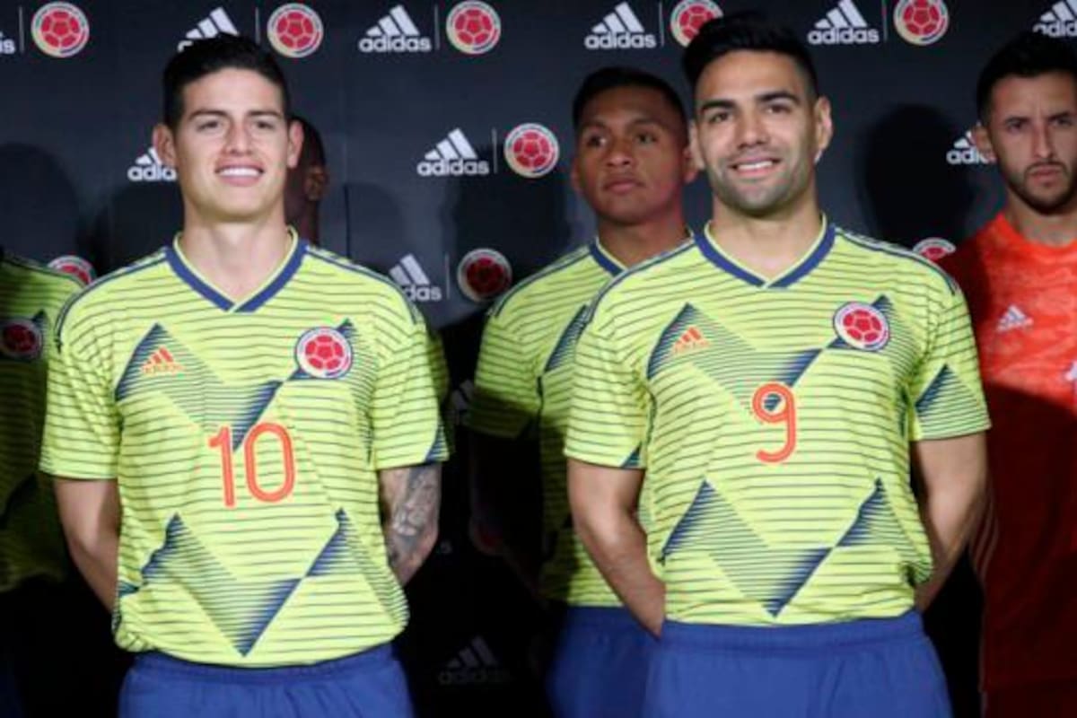 Selección Colombia presenta en Japón la nueva camiseta