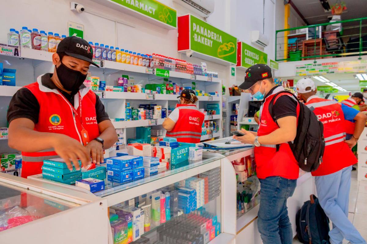 El Dadis decomisa varios medicamentos en establecimientos de Cartagena