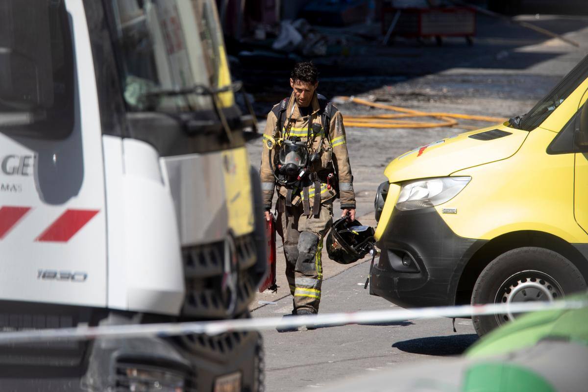 Discotecas incendiadas en España carecían de licencia y tenían orden de cese
