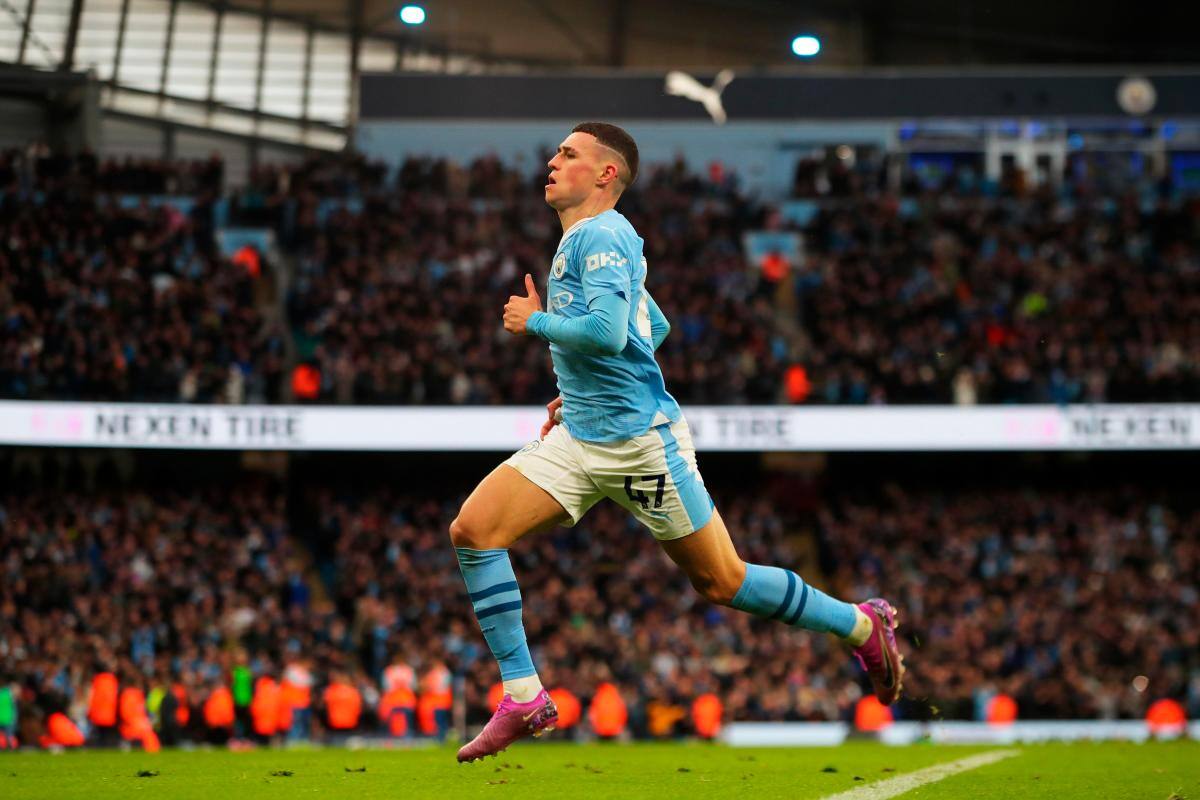 Premier: Phil Foden brilla con el City ante el Manchester United