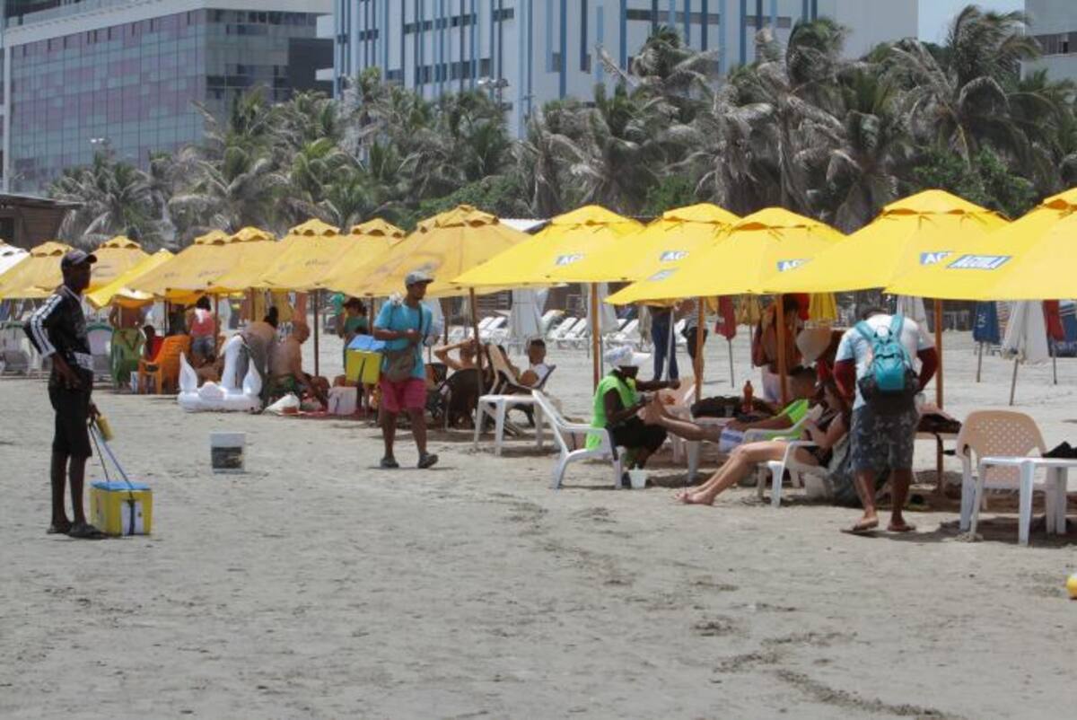 Pese a que en Bocagrande hay una inspección de Policía cerca a la playa, los turistas tienen poca información sobre dónde queda y que ahí pueden denunciar. //Luis Herrán- El Universal.