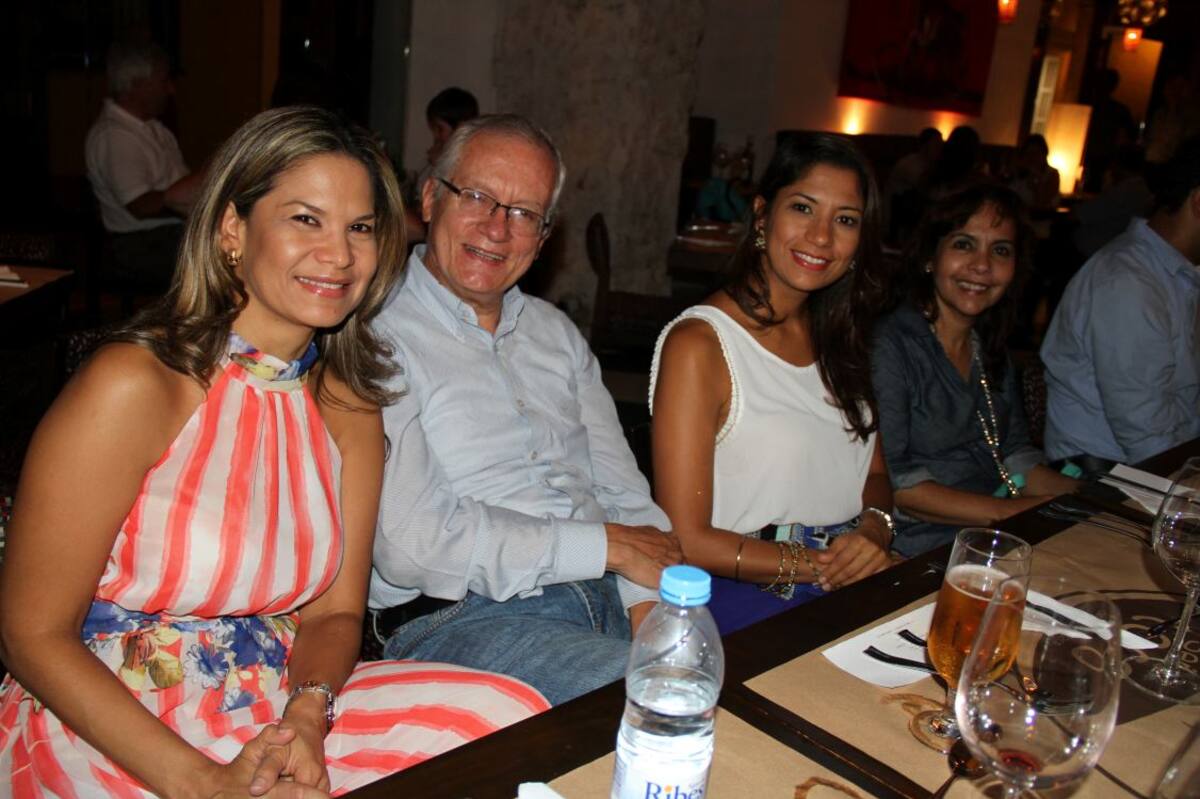 Verena Polo, Germán Garrido, Viveca Polo y Maruja Parra.