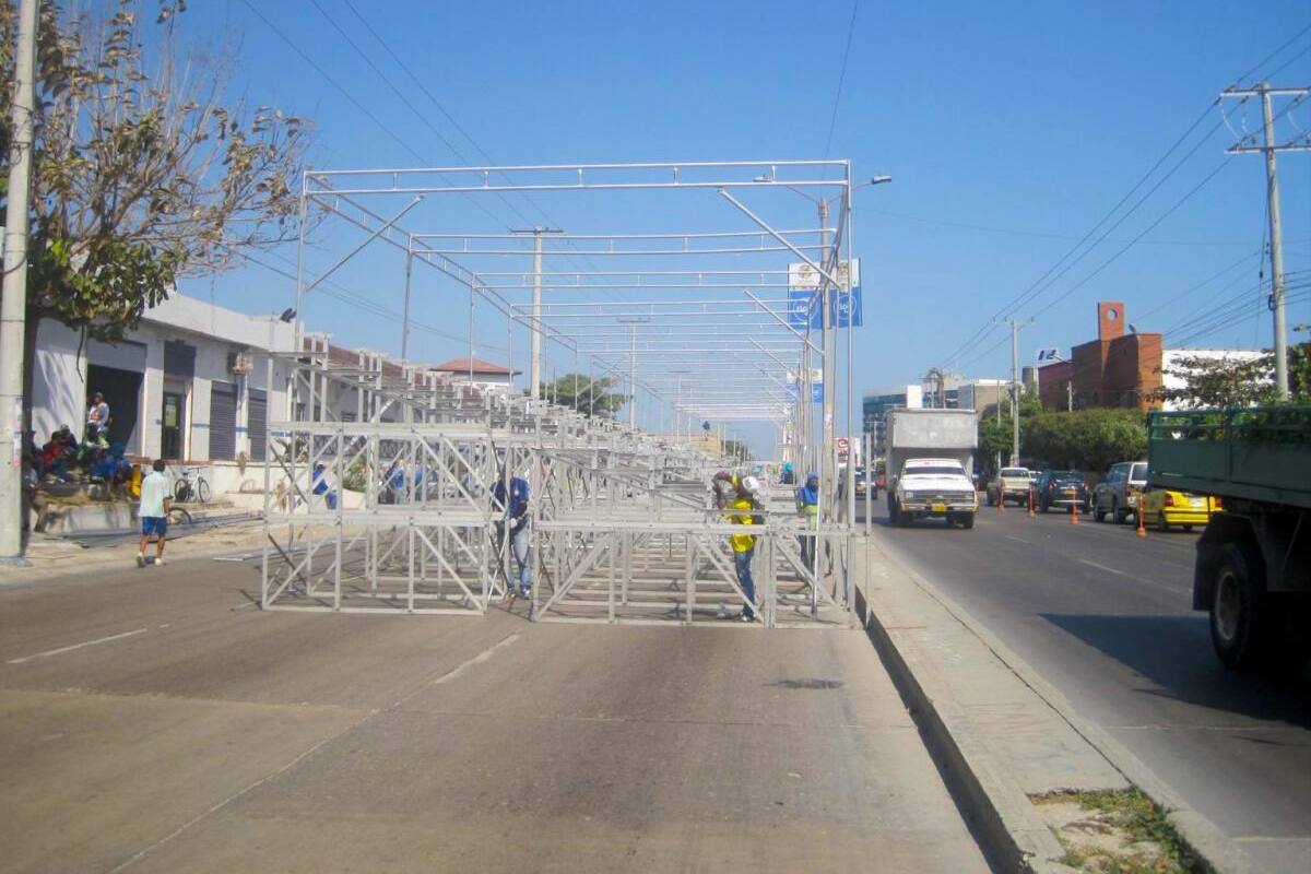 Desde este lunes 29 de enero empiezan a construirse los palcos en la Vía 40