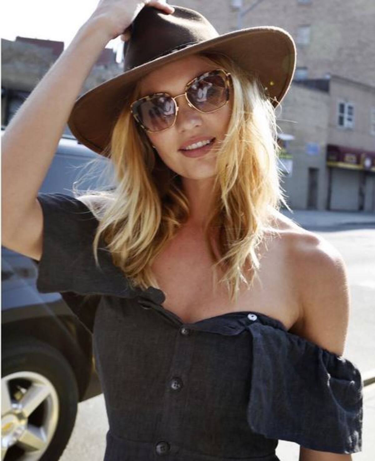 Candice Swanepoel. INSTAGRAM