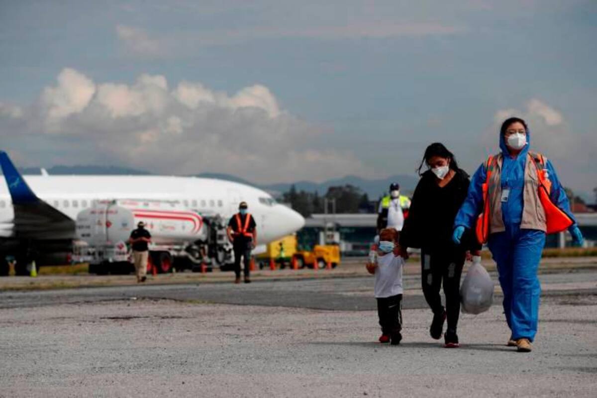 Más de 1.900 migrantes regresan a Venezuela de EE. UU. y México