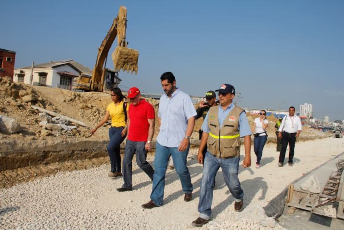 Transcaribe, el proyecto bandera del alcalde Dionisio Vélez Trujillo, recibe críticas y aplausos. Archivo