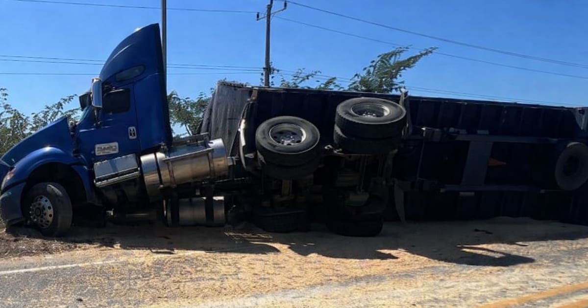 Accidente de tractomula con 34 toneladas de maíz causó pánico: conductor iba ebrio