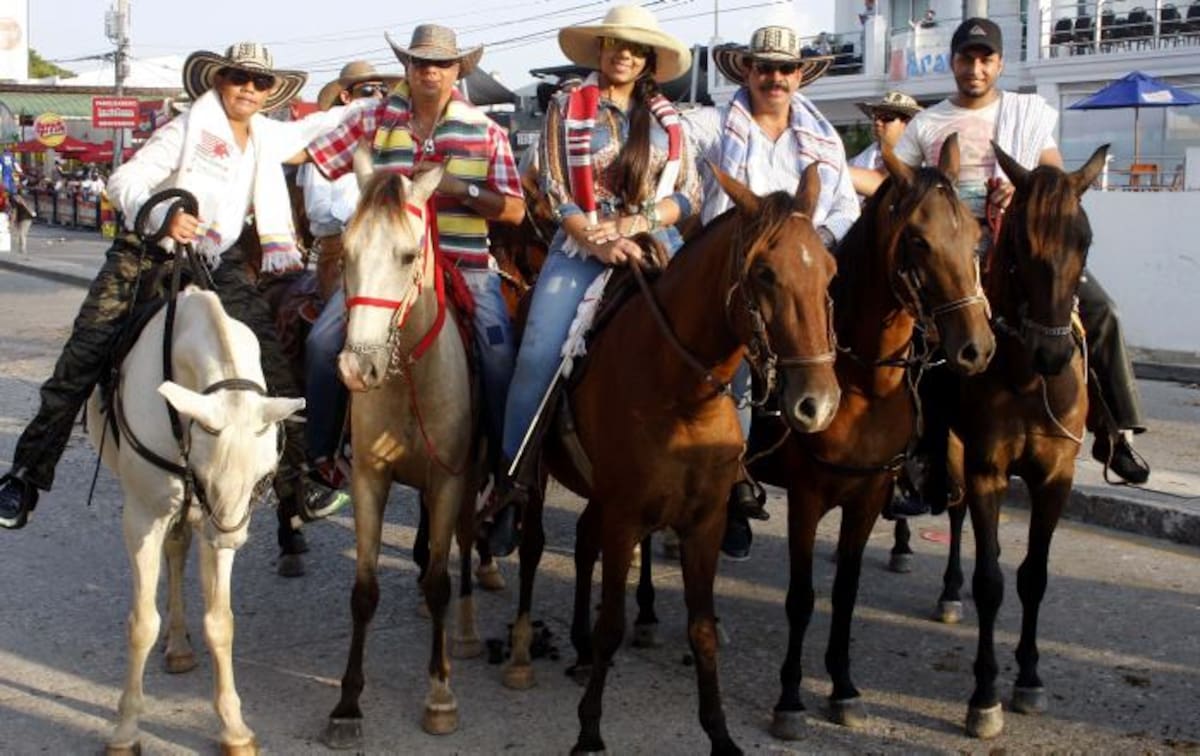os sincelejanos disfrutaron la cabalgata con gran entusiasmo. MANUEL SANTIAGO PÉREZ- EL UNIVERSAL