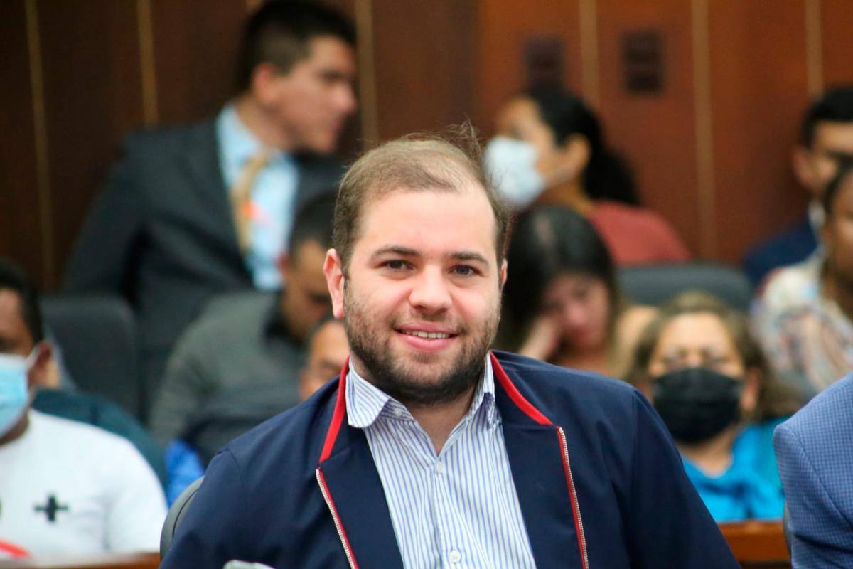 Senador Cabrales radicó proyecto de ley sobre protección a menores de edad de contenidos en internet